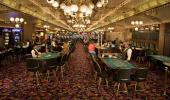 Four Queens Hotel and Casino Table Games